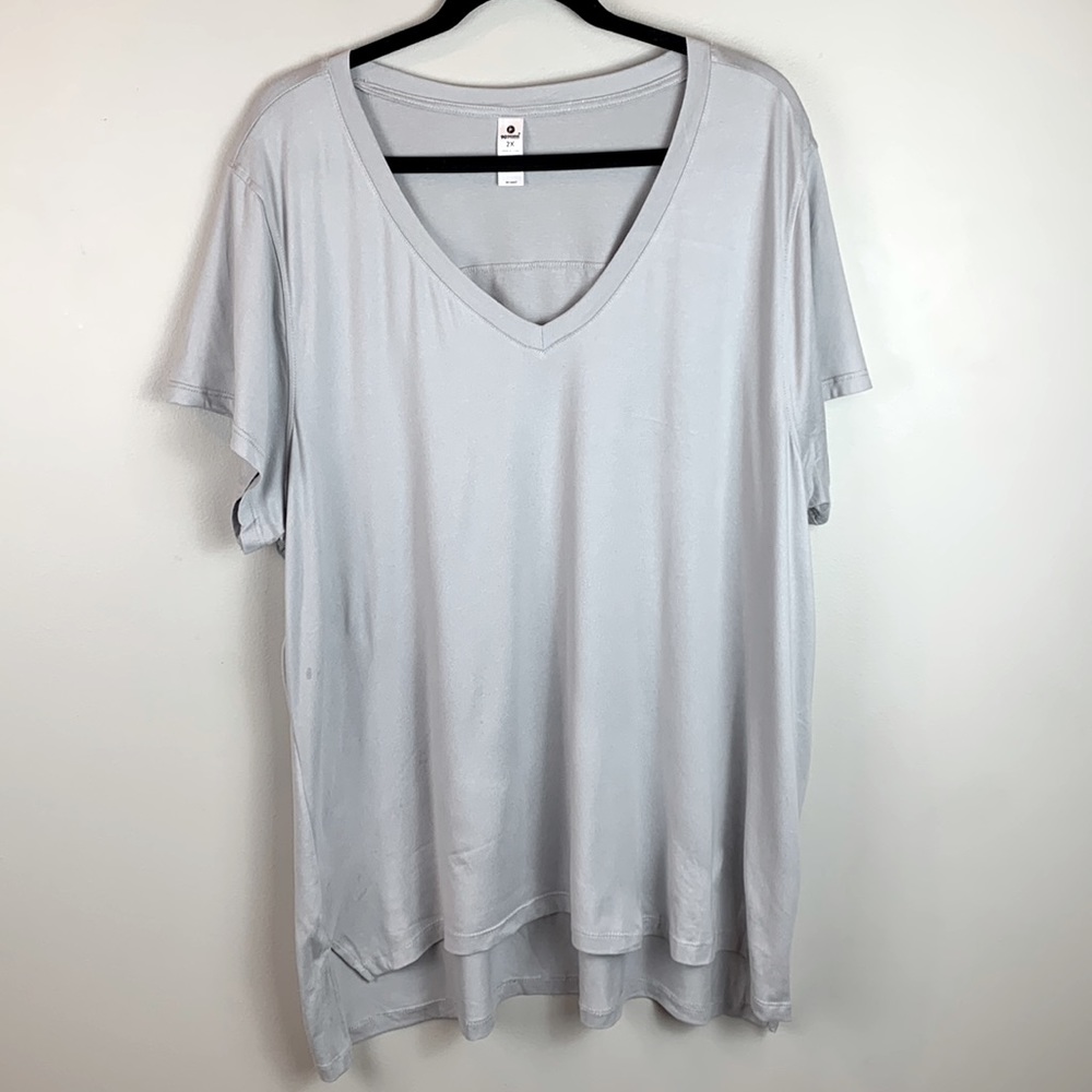 90 Degree by Reflex V-neck Gray 2X NWOT